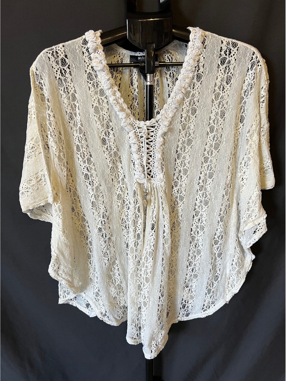 Style & Co Sz Med Batwing Lace Top